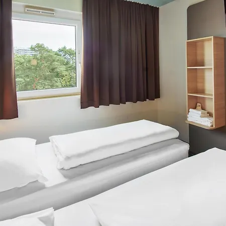 B&B Hotel Darmstadt 3*