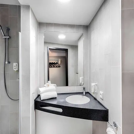 B&B Hotel Darmstadt فندق دارمشتاد